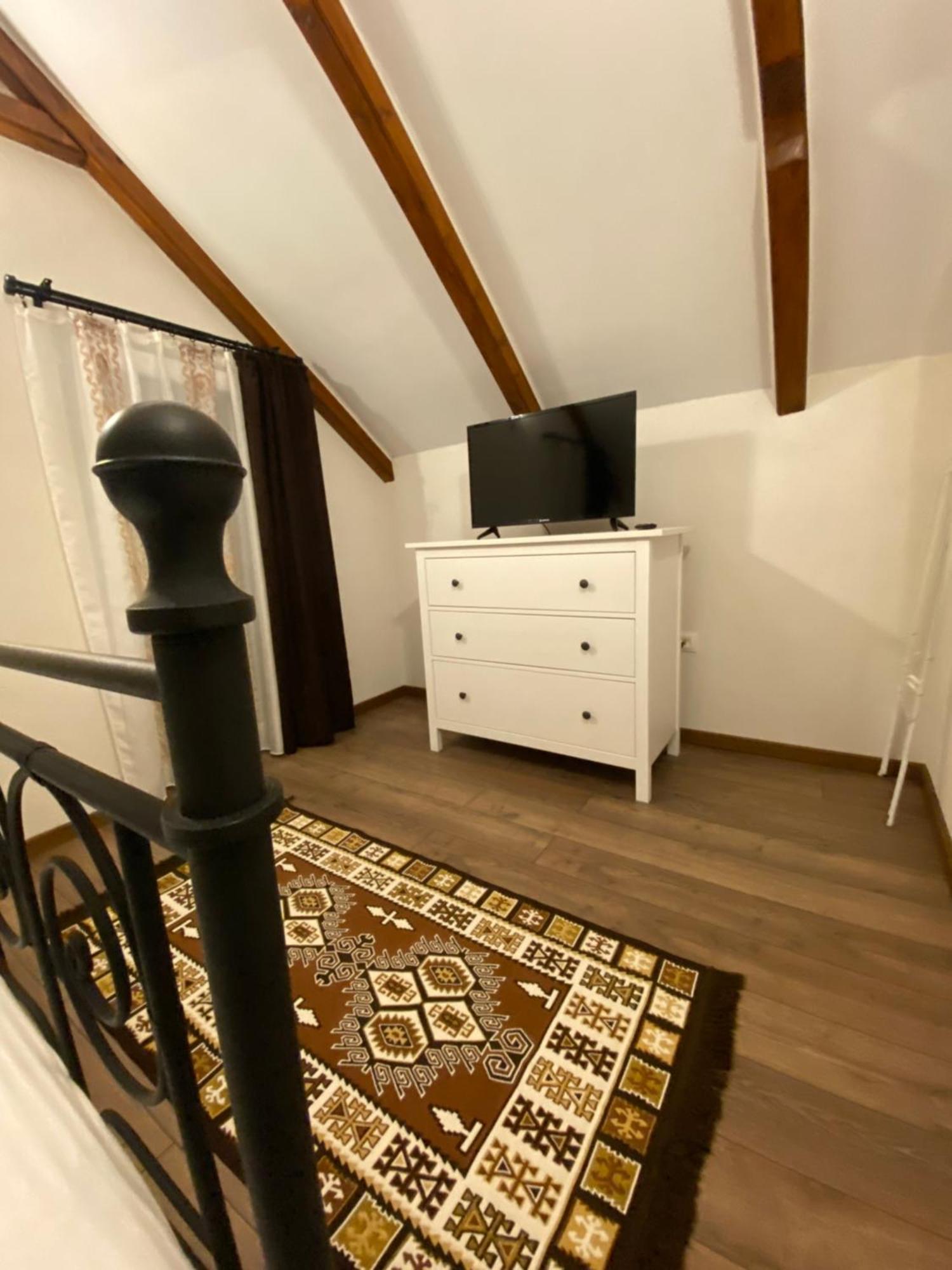 Casa Moldovan Ocna Şugatag エクステリア 写真